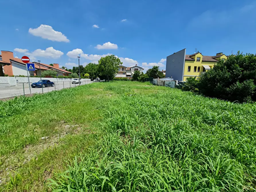 Immagine 8 di Terreno in vendita  in via Dei Tigli a Abano Terme