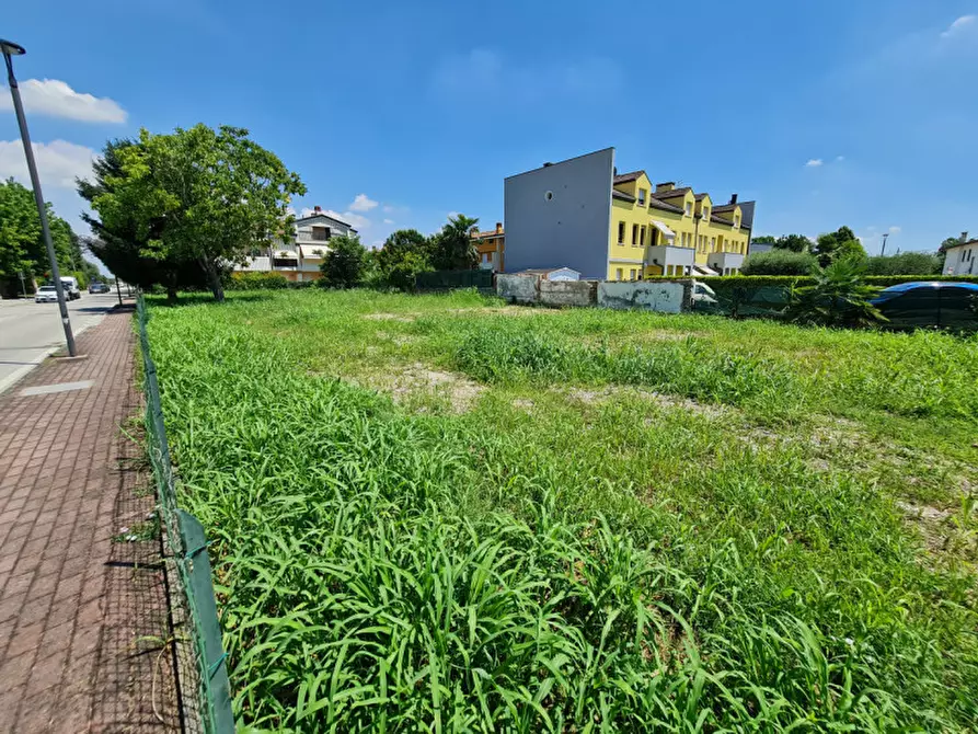 Immagine 11 di Terreno in vendita  in via Dei Tigli a Abano Terme