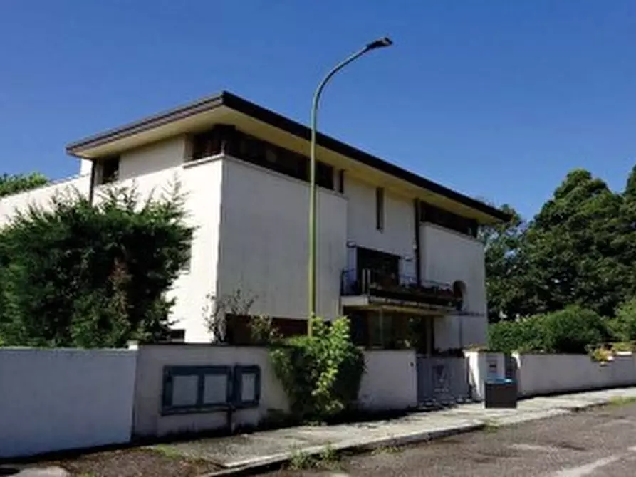 Immagine 1 di Villa in vendita  in Via dei Tulipani, 51 a Mogliano Veneto