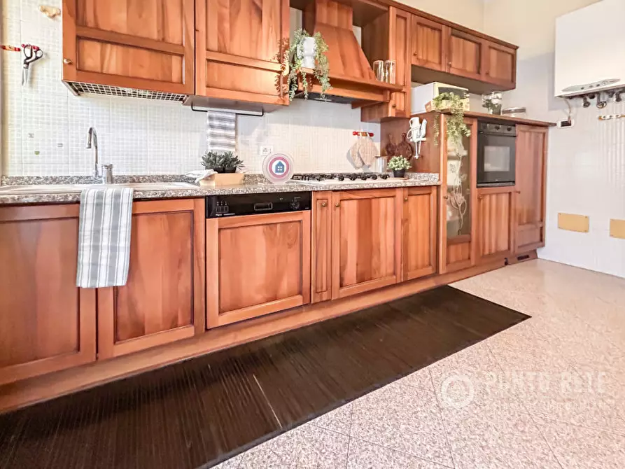 Immagine 7 di Appartamento in vendita  in Via Circonvallazione Raggio di Sole a Verona