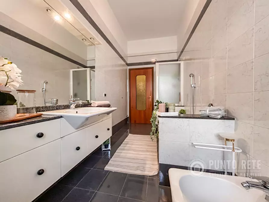 Immagine 34 di Appartamento in vendita  in Via Circonvallazione Raggio di Sole a Verona