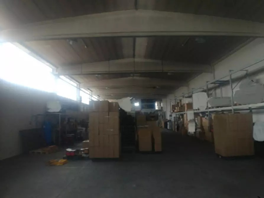 Immagine 4 di Laboratorio in affitto  in VIA ISEO a San Giuliano Milanese