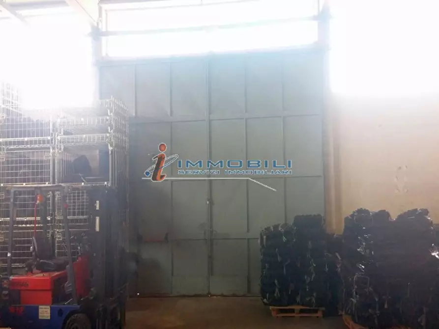 Immagine 15 di Laboratorio in affitto  in VIA ISEO a San Giuliano Milanese