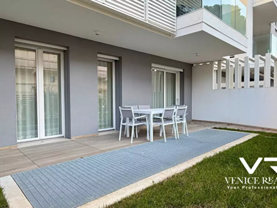 Immagine 7 di Appartamento in vendita  in viale oriente a Jesolo
