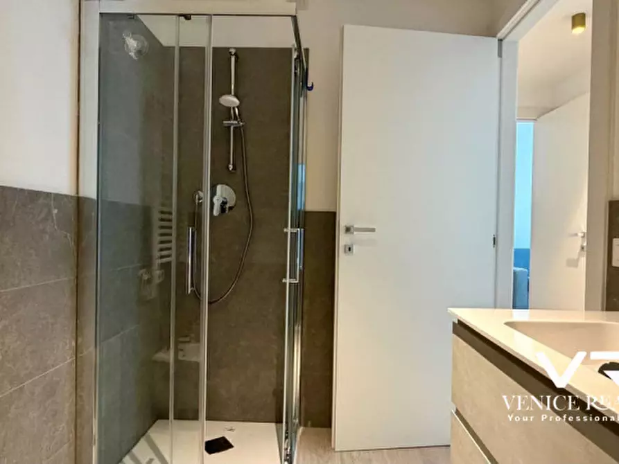 Immagine 23 di Appartamento in vendita  in viale oriente a Jesolo