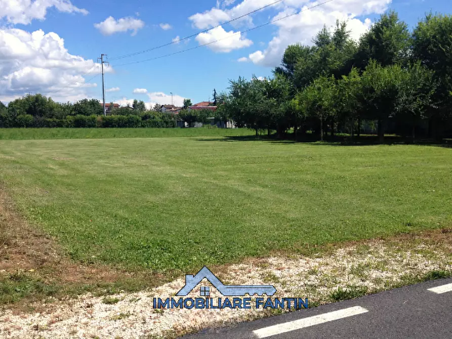Immagine 2 di Terreno in vendita  in VIA PASUBIO a Treviso