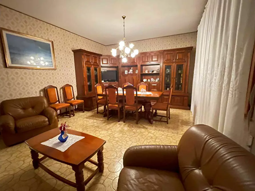 Immagine 6 di Casa bifamiliare in vendita  in Via Piave a Campolongo Maggiore