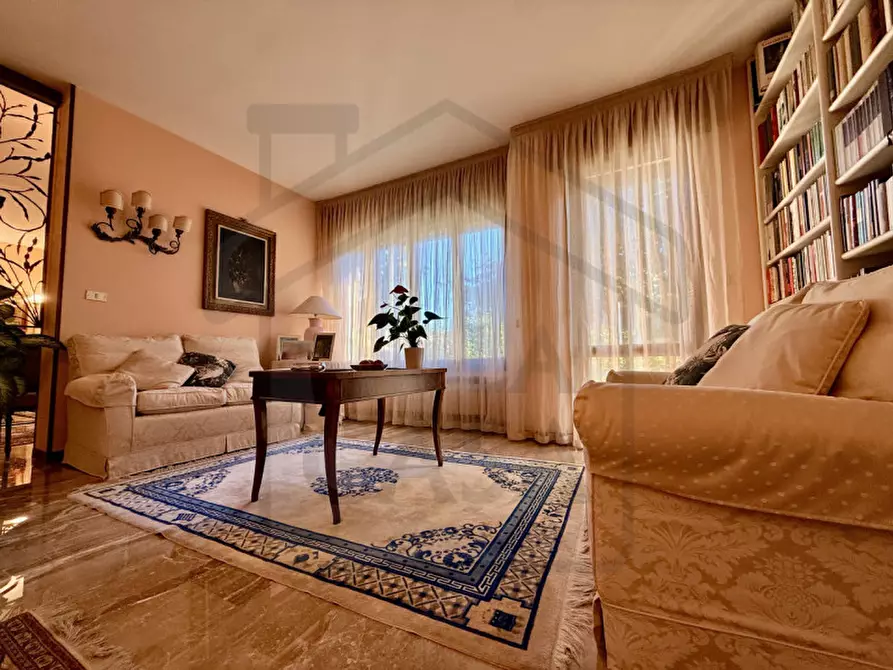 Immagine 4 di Casa bifamiliare in vendita  in Via Cilea a Abano Terme