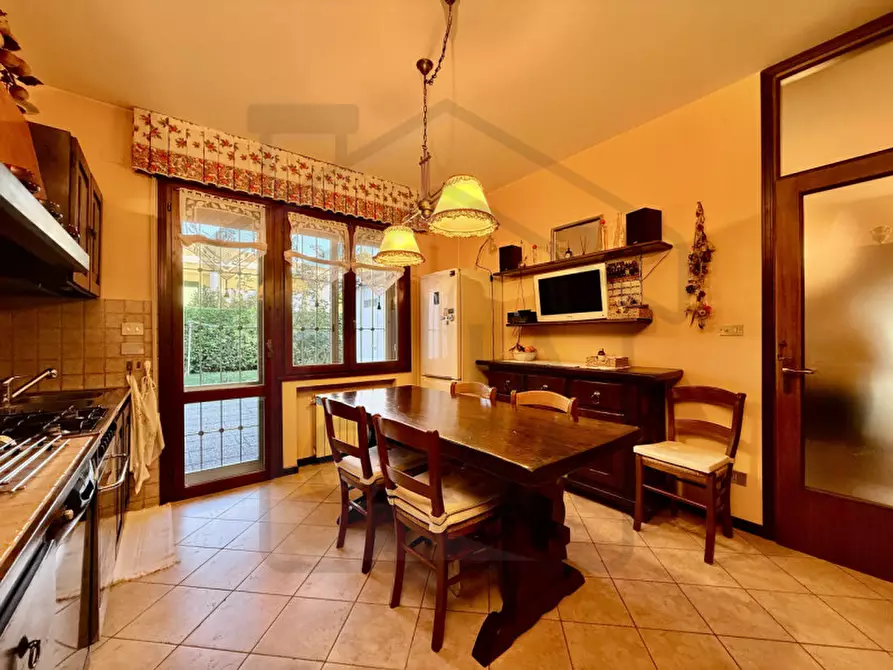 Immagine 13 di Casa bifamiliare in vendita  in Via Cilea a Abano Terme