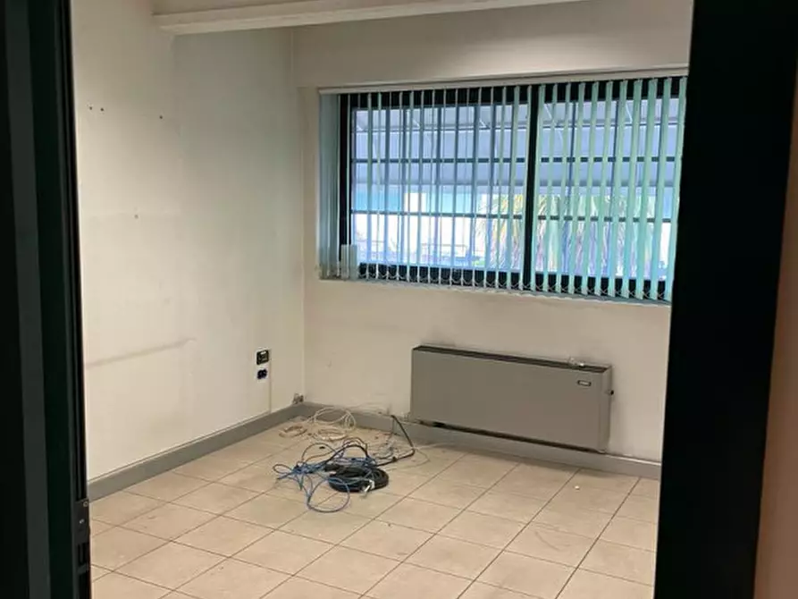 Immagine 12 di Ufficio in affitto  a Bovolenta