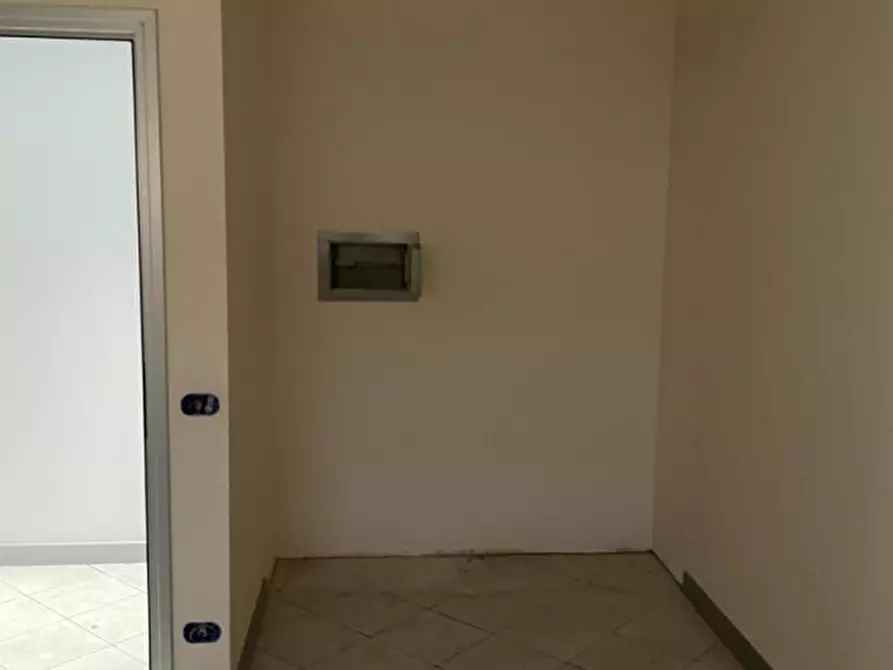 Immagine 20 di Ufficio in affitto  a Bovolenta