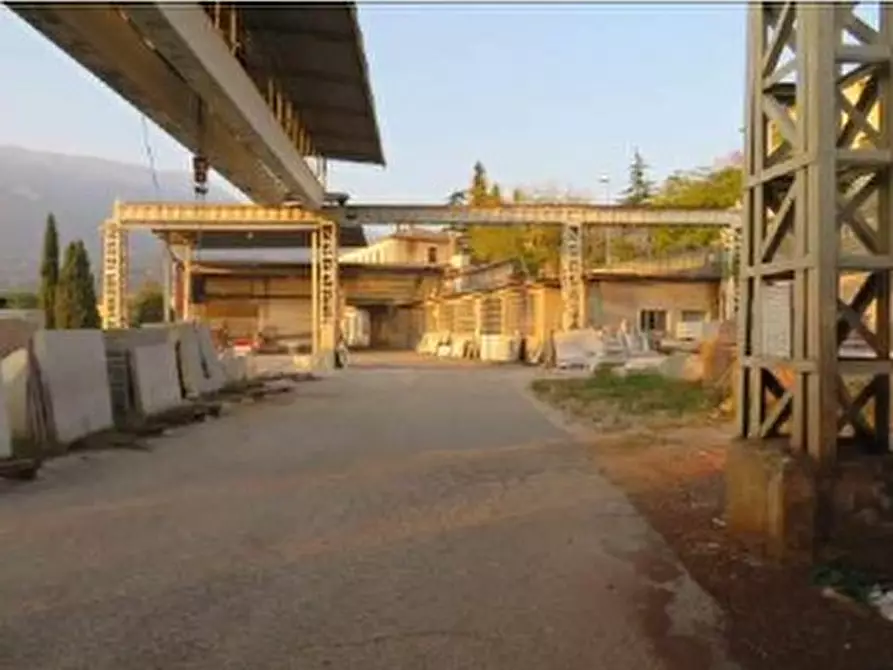 Immagine 12 di Capannone industriale in vendita  in LOCALITA' GAMBERON 17 a Caprino Veronese
