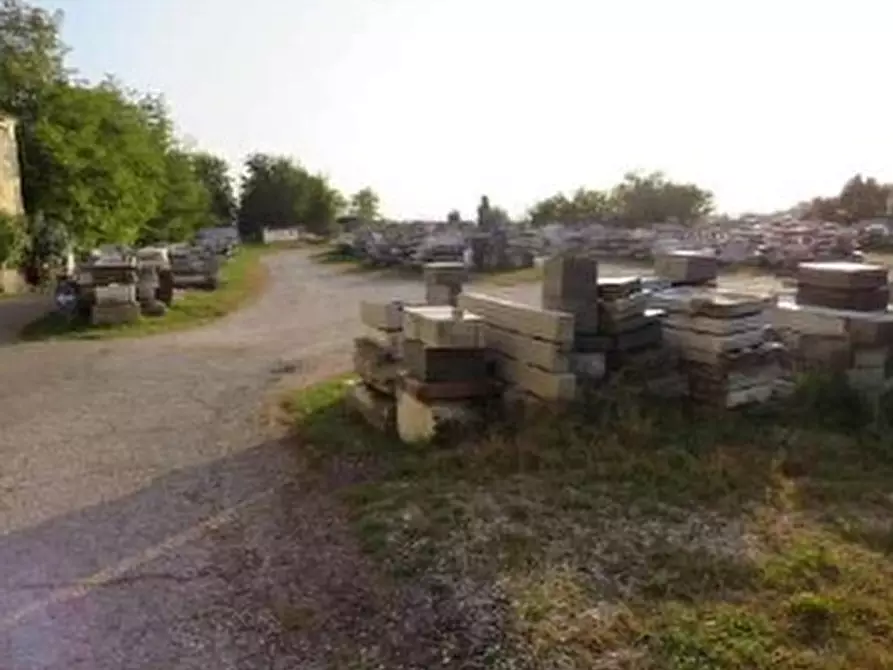 Immagine 37 di Capannone industriale in vendita  in LOCALITA' GAMBERON 17 a Caprino Veronese