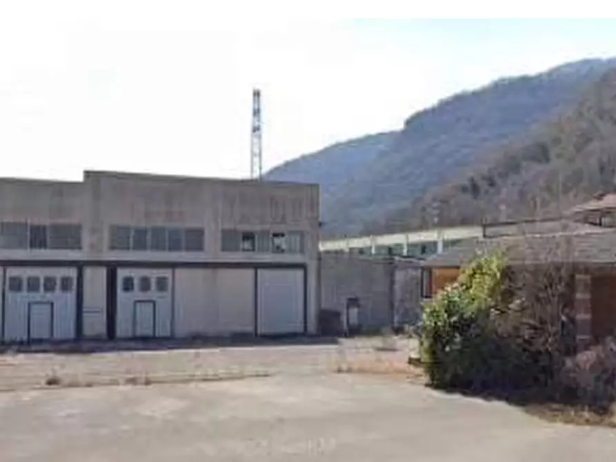 Immagine 1 di Capannone industriale in vendita  in VIA DON CALABRIA 5 a Grezzana