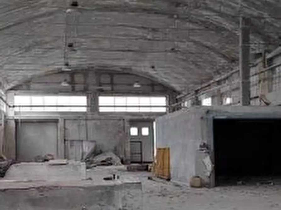 Immagine 9 di Capannone industriale in vendita  in VIA DON CALABRIA 5 a Grezzana