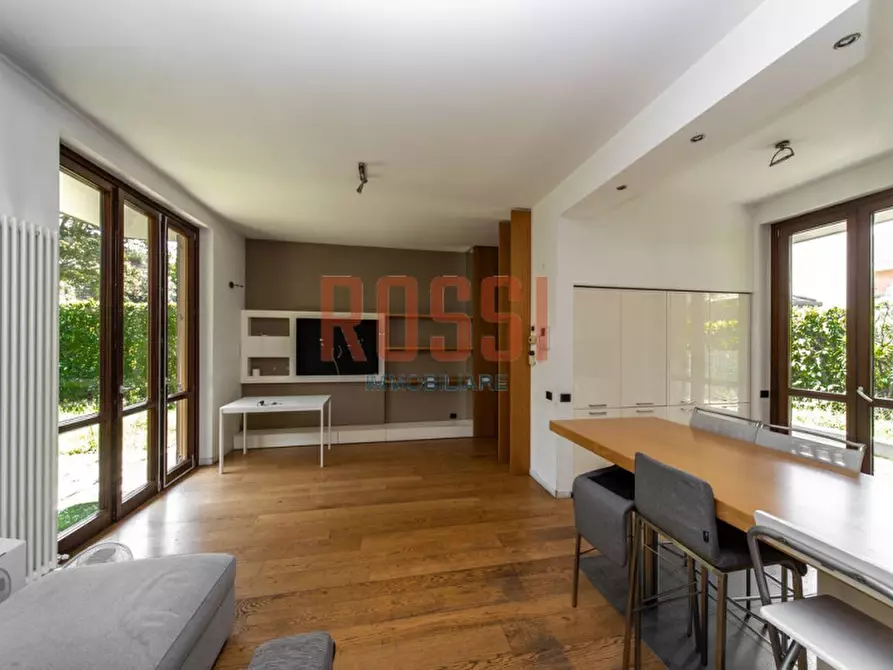 Immagine 3 di Appartamento in vendita  in VIA BELLINZONA a Monza