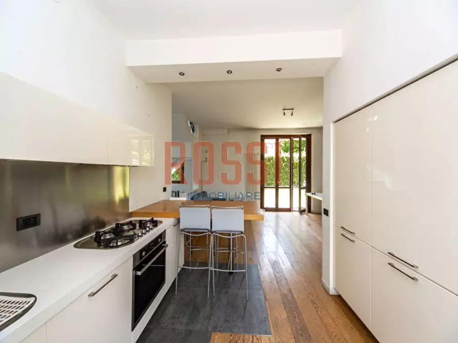 Immagine 8 di Appartamento in vendita  in VIA BELLINZONA a Monza