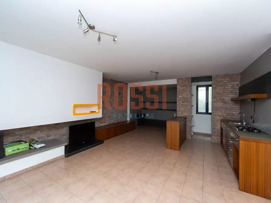 Immagine 11 di Appartamento in vendita  in VIA BELLINZONA a Monza