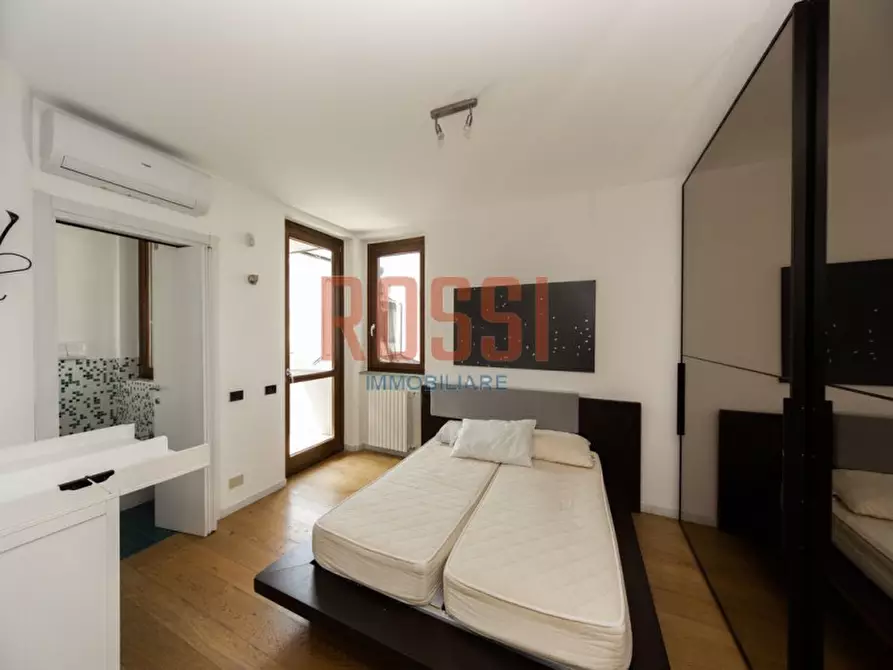 Immagine 14 di Appartamento in vendita  in VIA BELLINZONA a Monza