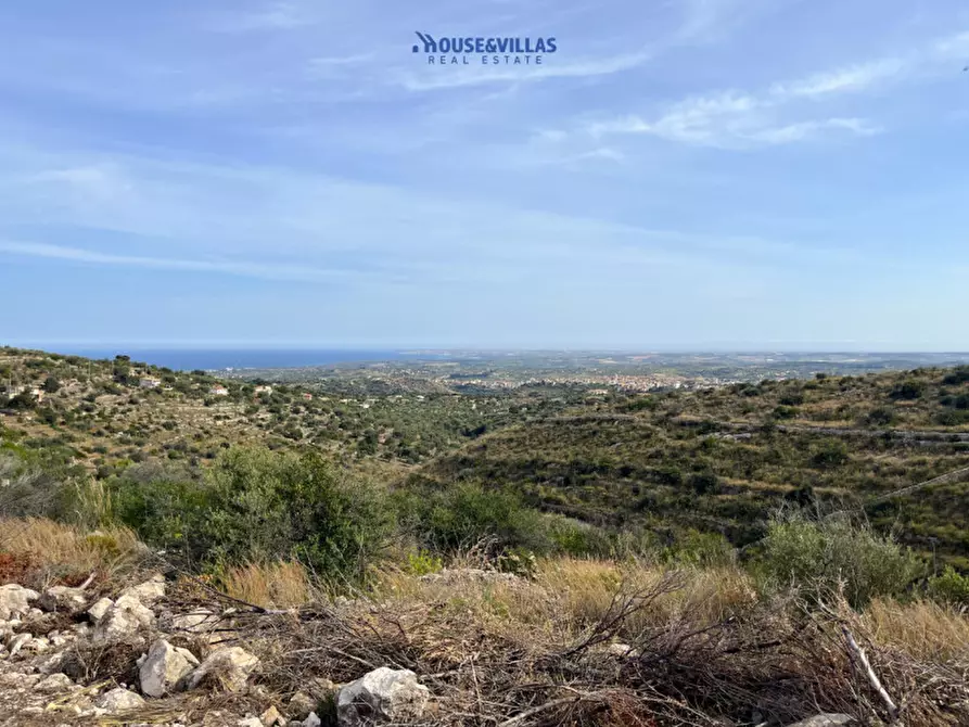 Immagine 1 di Terreno in vendita  in meti a Noto