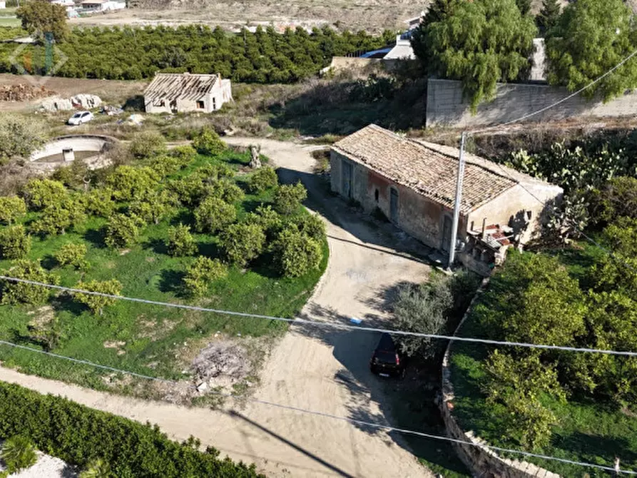 Immagine 1 di Terreno in vendita  in Contrada Santuzza snc a Palagonia