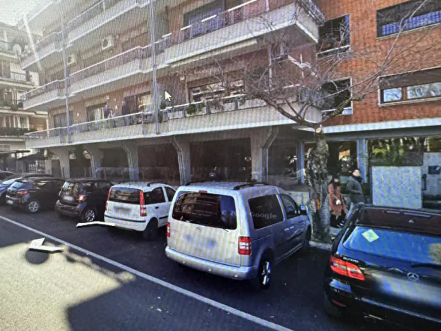 Immagine 2 di Appartamento in vendita  in via carlo conte rossini a Roma