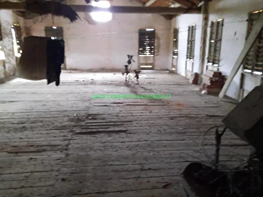 Immagine 8 di Rustico / casale in vendita  in casier a Casier