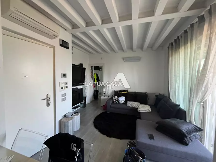 Immagine 5 di Appartamento in vendita  a Verona