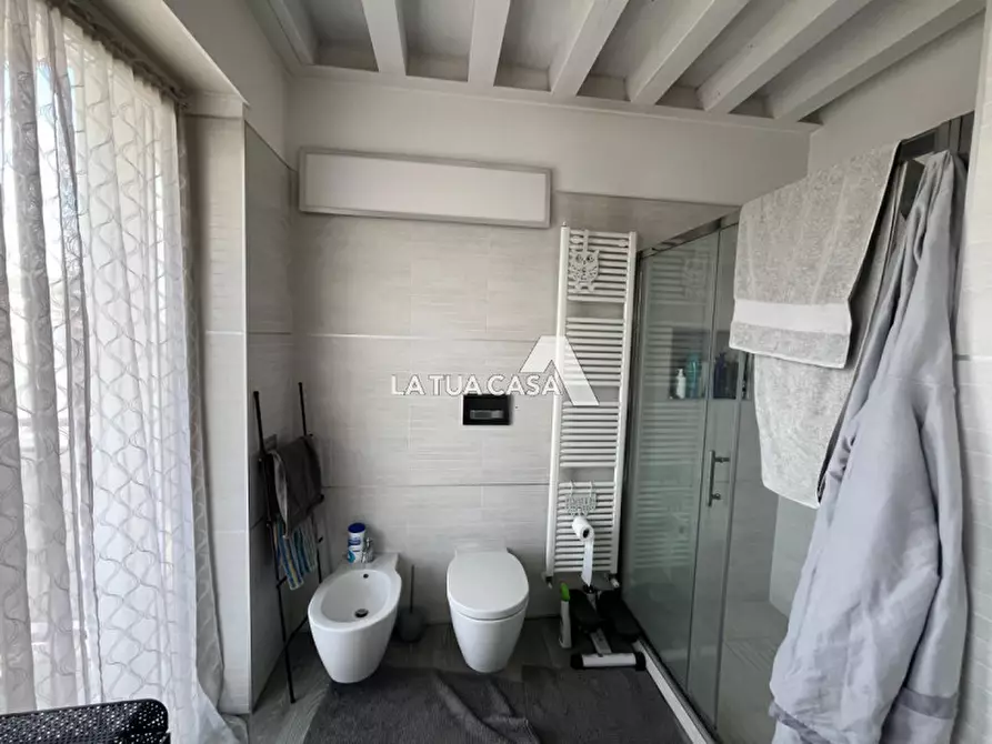 Immagine 10 di Appartamento in vendita  a Verona