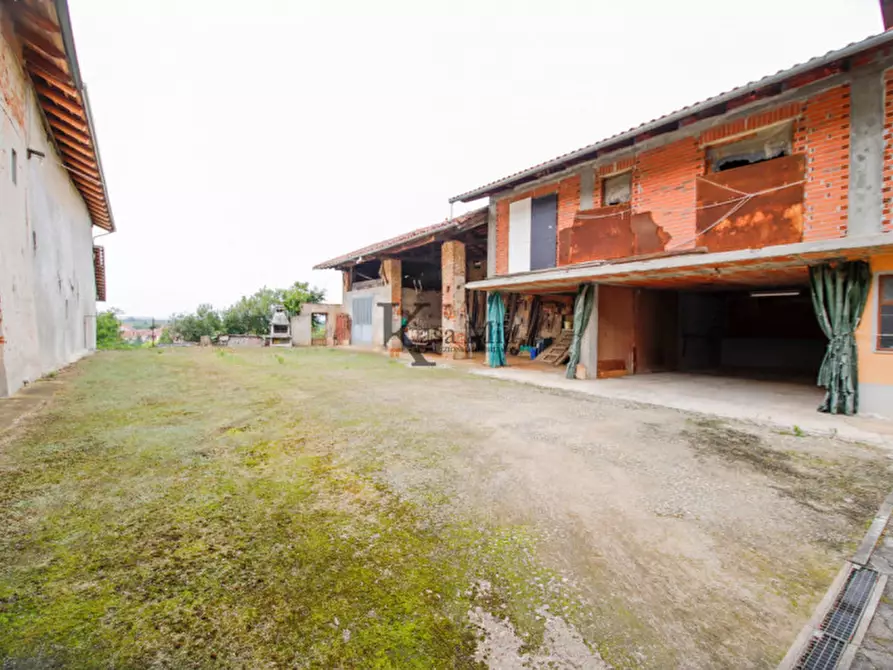 Immagine 4 di Rustico / casale in vendita  in via vittorio emanuele II  28 a Foglizzo