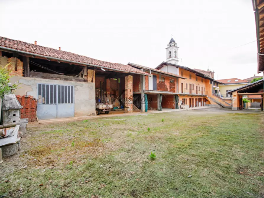 Immagine 5 di Rustico / casale in vendita  in via vittorio emanuele II  28 a Foglizzo