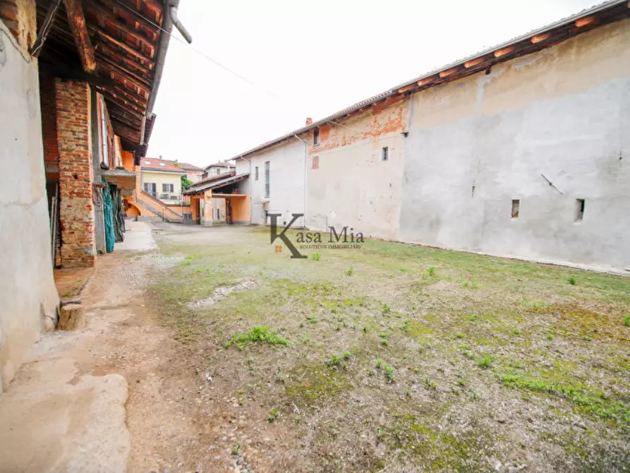 Immagine 46 di Rustico / casale in vendita  in via vittorio emanuele II  28 a Foglizzo