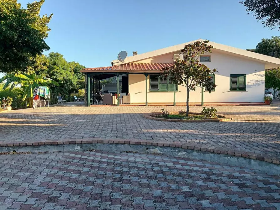casa semindipendente in vendita a Pesaro in zona Cattabrighe