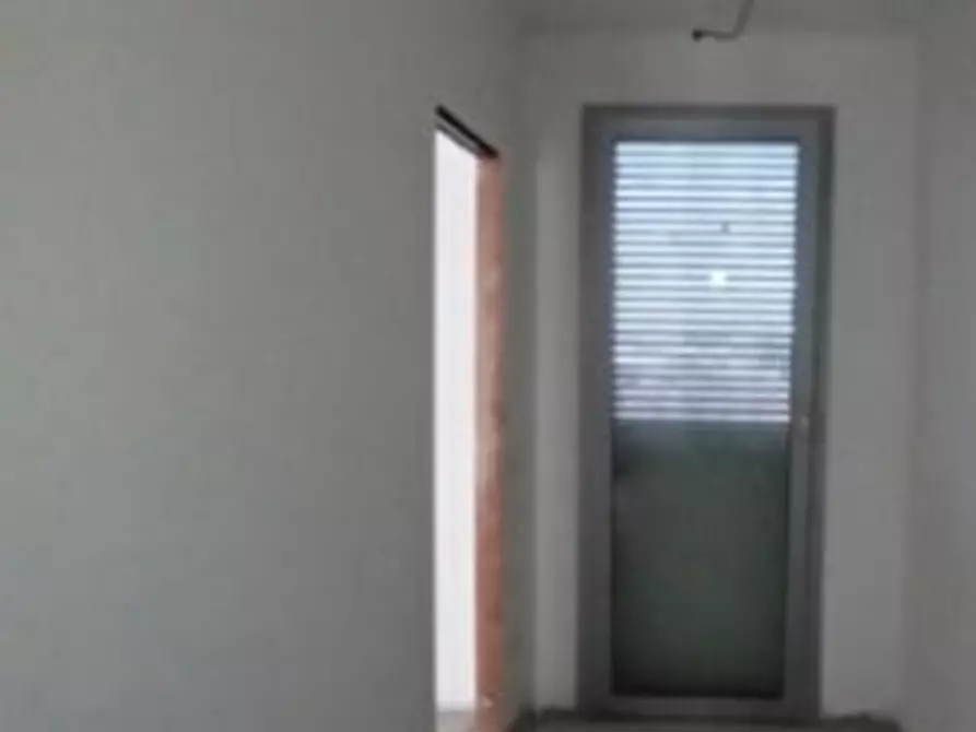 Immagine 12 di Palazzo in vendita  in VIA LUIGI CADORNA a Legnago