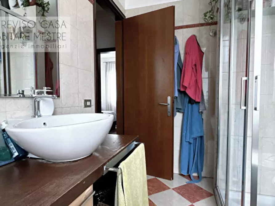 Immagine 15 di Casa bifamiliare in vendita  in Viale Luzzatti a Treviso