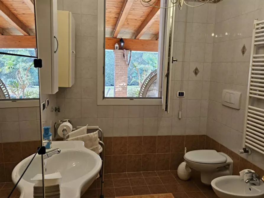 Immagine 9 di Villa in vendita  a Selvazzano Dentro