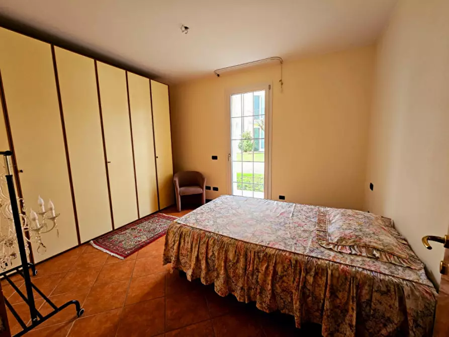 Immagine 13 di Villa in vendita  a Selvazzano Dentro