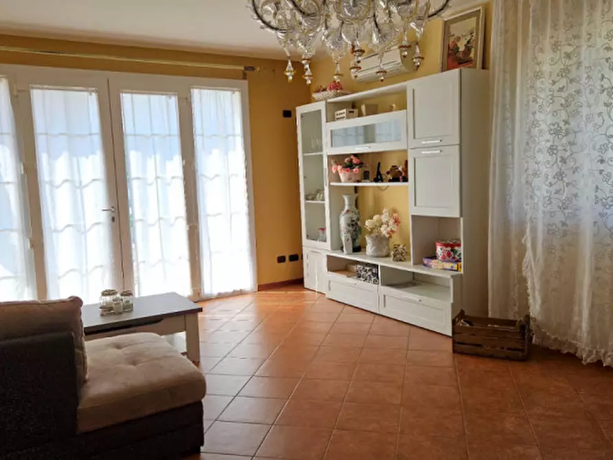 Immagine 15 di Villa in vendita  a Selvazzano Dentro