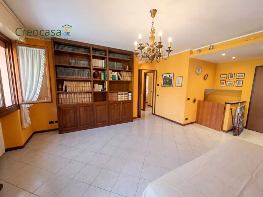 Immagine 3 di Appartamento in vendita  a Stezzano