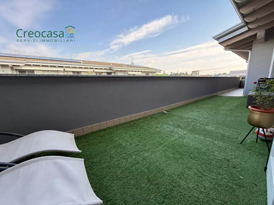 Immagine 5 di Appartamento in vendita  in Via Gianfranco Miglio 145 a Stezzano