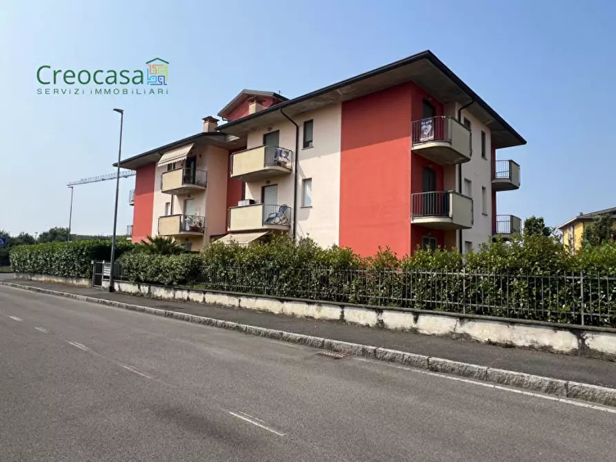 Immagine 17 di Appartamento in vendita  in Via Papa Giovanni Paolo II 172 a Stezzano