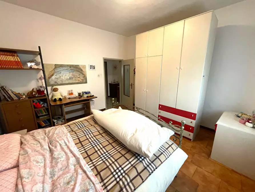 Immagine 9 di Villa in vendita  a Stezzano