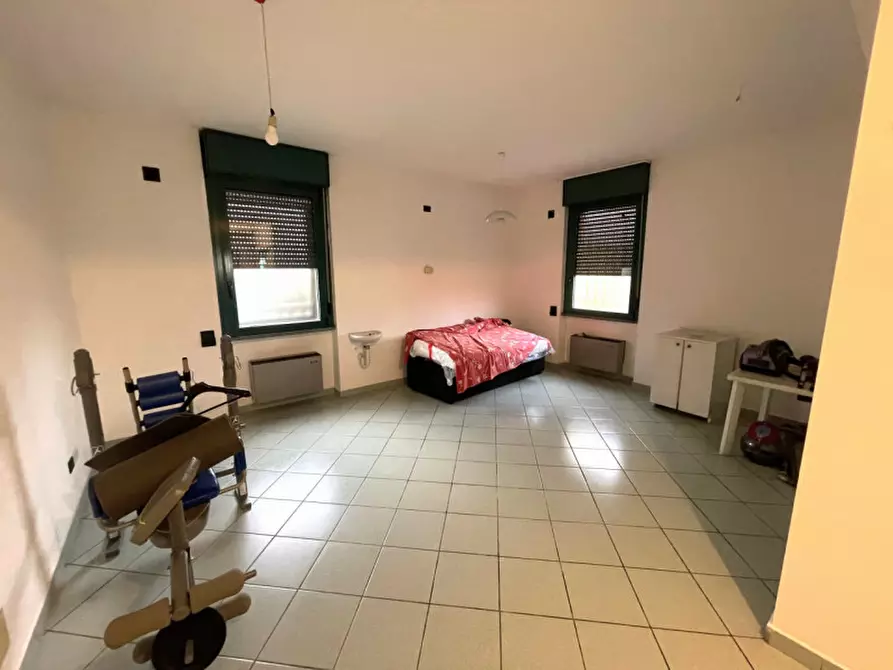 Immagine 13 di Villa in vendita  a Stezzano