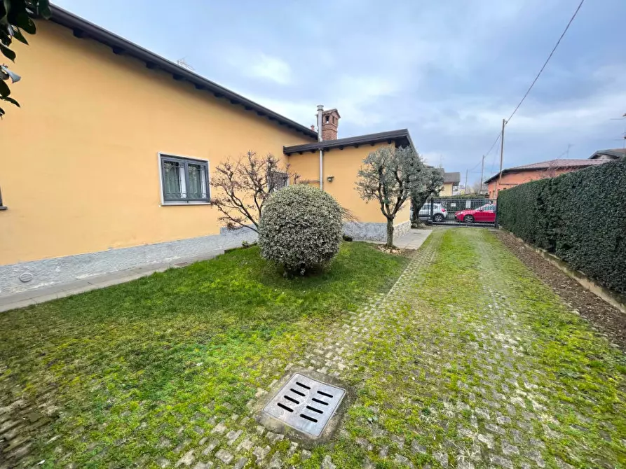 Immagine 29 di Villa in vendita  a Stezzano