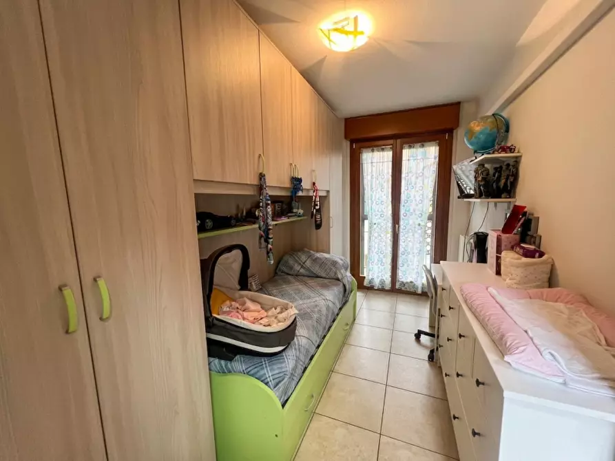 Immagine 11 di Appartamento in vendita  a Stezzano
