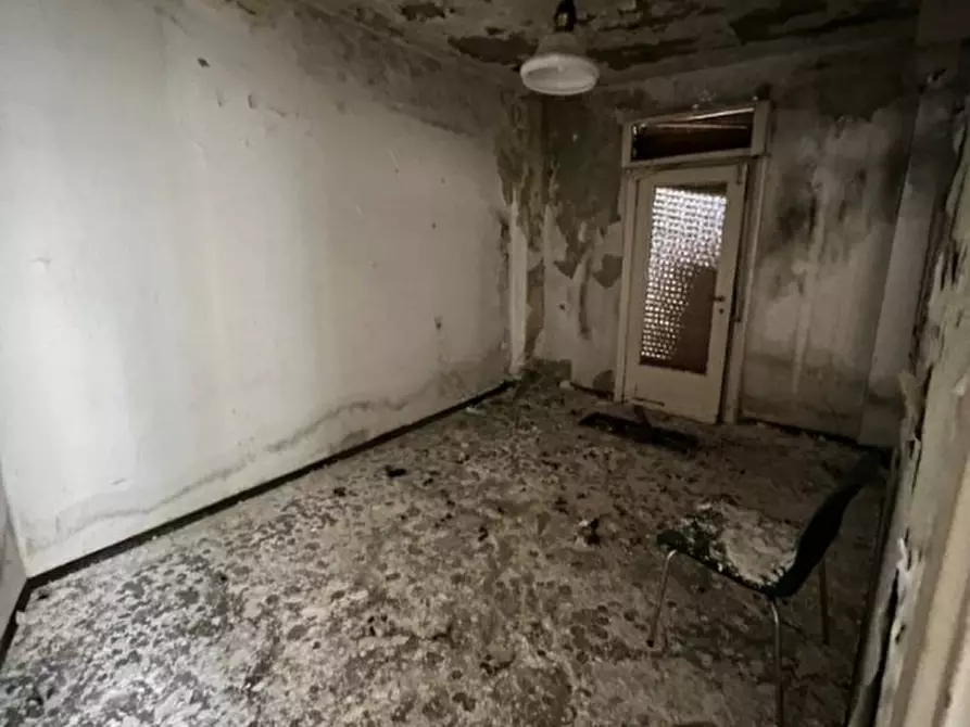 Immagine 5 di Rustico / casale in vendita  in Via Canonici 17 a Stezzano