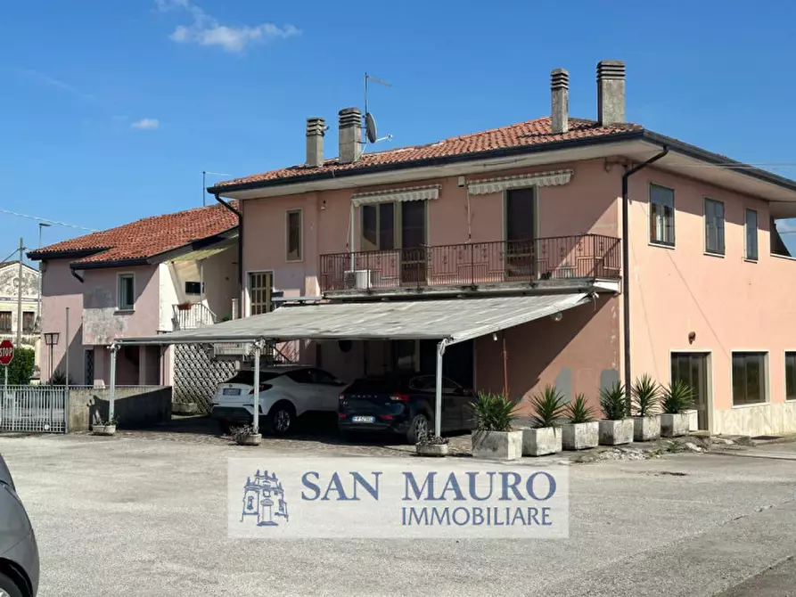 Immagine 17 di Attività commerciale in vendita  in Via cavaion a Zugliano