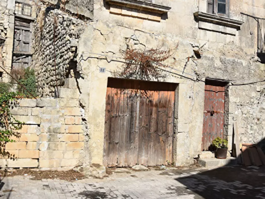 Immagine 26 di Casa indipendente in vendita  in Vicolo Morana a Modica