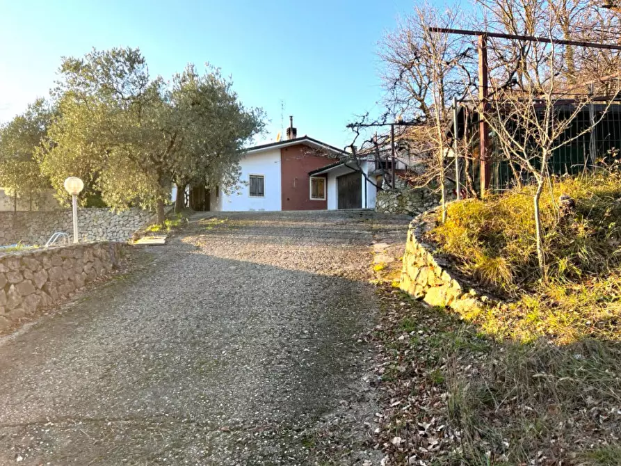 Immagine 1 di Casa indipendente in vendita  in Via Manzoni a Villaga