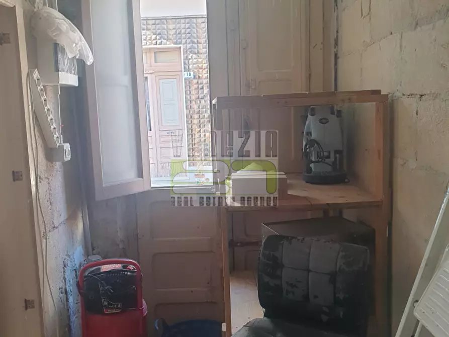 Immagine 6 di Garage in vendita  a Avola